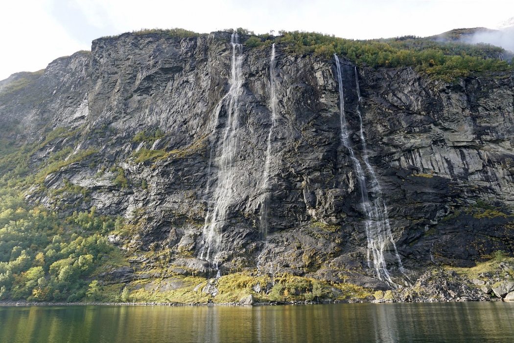 Seven Sisters Waterfall, Norwaywater falls, De Syv Søstrene Dei Sju ...